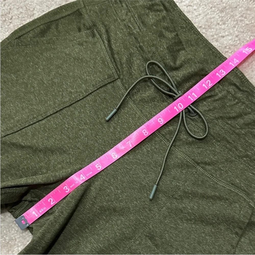 Old Navy Active CozeCore High-Rise
Green Leggings - Picture 5 of 12